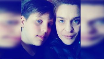 Leticia Brédice mostró a Indio, su hijo de 11 años: dos gotas de agua