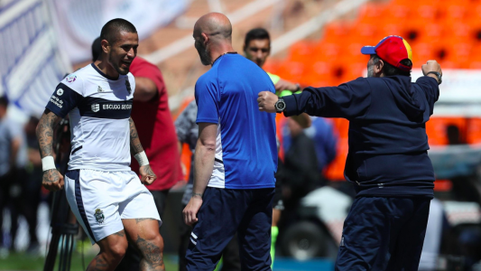 Superliga: Gimnasia goleó 4-2 a Godoy Cruz en Mendoza y logró su primer triunfo con Maradona como técnico