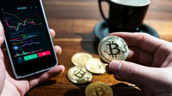 Las criptomonedas podrían ofrecer ventajas para los consumidores argentinos sobre los altos niveles inflacionarios de la economía del país. (Foto de Wance Paleri - Unsplash) Las criptomonedas podrían ofrecer ventajas para los consumidores argentinos sobre los altos niveles inflacionarios de la economía del país. (Foto de Wance Paleri - Unsplash)