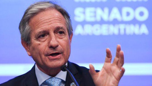 El ministro Ibarra cruzó a Alberto Fernández por el empleo público: La chicana baja no aplica en este momento