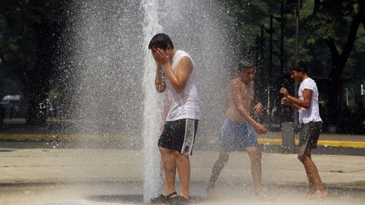 Ola de calor: cómo afrontar las altas temperaturas que generaron alerta roja en varias provincias