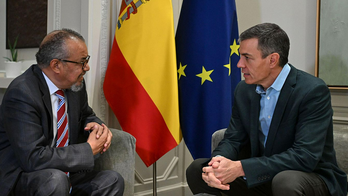 El presidente del Gobierno, Pedro Sánchez, recibió en Moncloa al director general de la OMS, Tedros Adhanom Ghebreyesus EFE