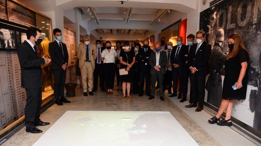 Embajadores de 14 países recordaron el Holocausto