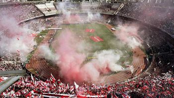River quiere aumentar el aforo de los hinchas al 60% para el Superclásico