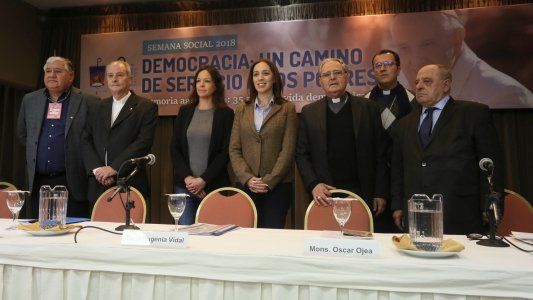 Por la suya: Vidal se mostró en Mar del Plata con Stanley y la Pastoral Social de la Iglesia