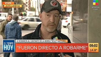 Rolo Sartorio, cantante de La Beriso, habló tras el robo luego de salir de un banco Rolo Sartorio, cantante de La Beriso, habló tras el robo luego de salir de un banco