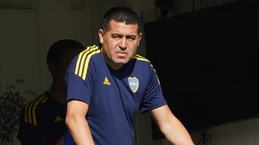 Boca en crisis: Riquelme habló cara a cara con el plantel tras la derrota con Vélez