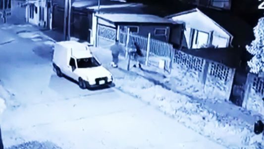 Video | Manoseó a una joven en plena calle de Florencio Varela, lo detuvieron y ya está libre