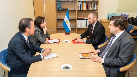 Diálogos con José Tasa: detalles de la salida de Walmart, FMI y dólar