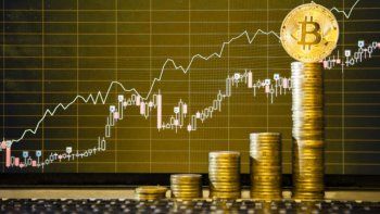 Bitcoin cumple 13 años y sigue causando sensación