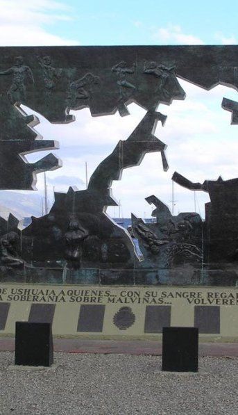 Di Lello imputó a Macri, Dietrich, Lopetegui, Faurie y Aranguren por el vuelo a Malvinas desde Brasil