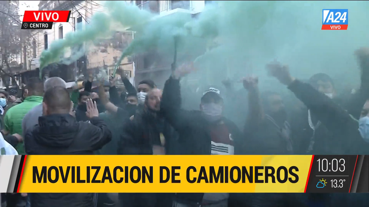Conflicto en Garbarino: tensión en un corte de camioneros. (Captura de Tv)