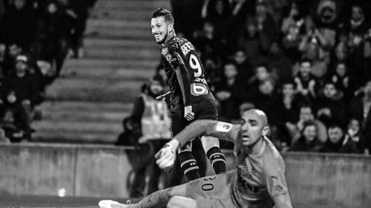 Tripa Benedetto: el ex goleador de Boca brilló con un triplete en la victoria de Olympique de Marsella ante Nimes