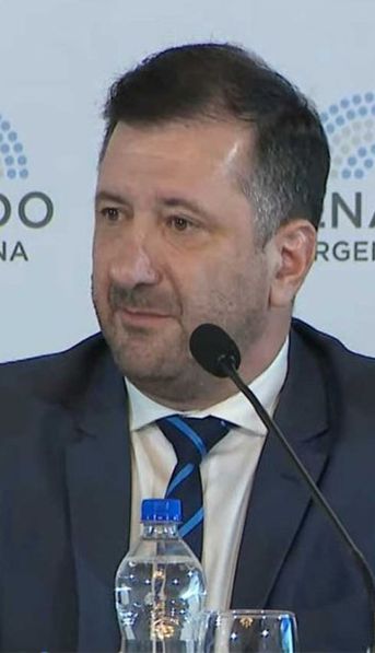 Detuvieron al senador Edgardo Kueider en Paraguay con 200.000 dólares en su poder