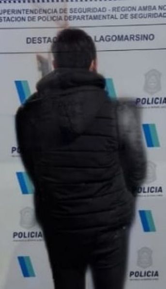 Vio que su hija estaba siendo abusada, le dio una piña al abusador y lo entregó a la policía