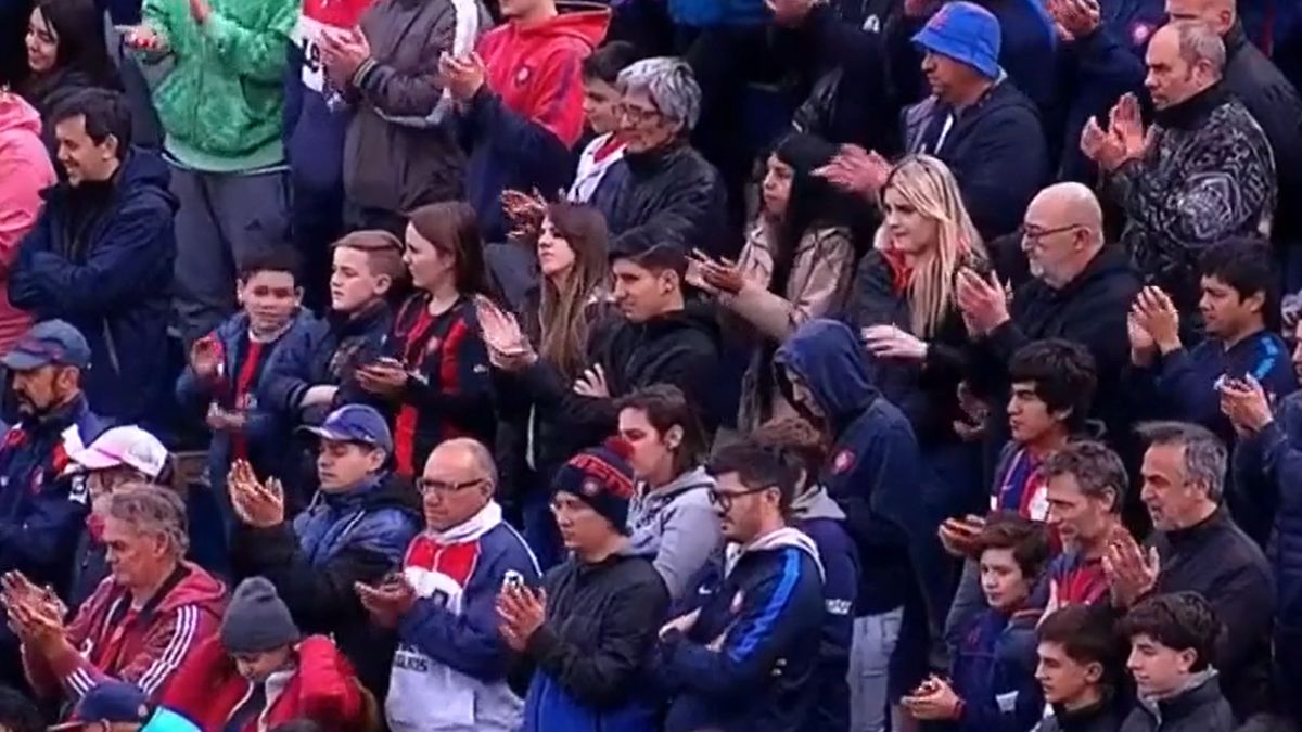 Los aplausos de la gente de San Lorenzo.&nbsp;