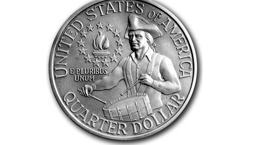 Remuneran con millones de dólares al suertudo dueño de una moneda de 25 centavos