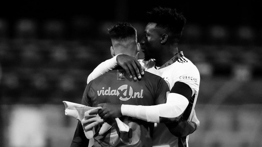 El arquero que sufrió los 13 goles del Ajax confesó: Tengo miedo de mirarme en el espejo