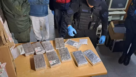 Detuvieron a cinco gendarmes por el faltante de más de 15 kilos de cocaína