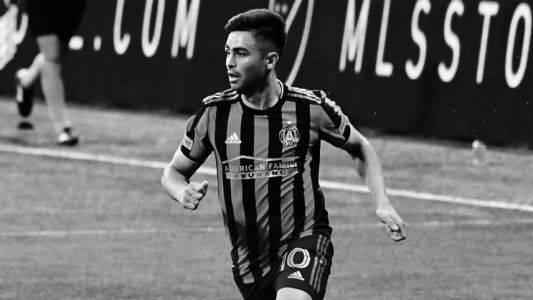 El Pity Martínez tuvo una presentación cinematográfica en el Al-Nassr de Arabia Saudita