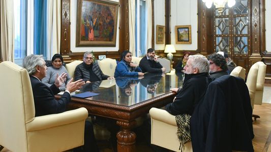 Alberto Fernández recibió a referentes de organizaciones sociales oficialistas en Casa Rosada