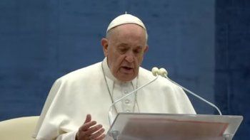 En esta barca estamos todos juntos, remando, no podemos salvarnos solos dijo el papa Francisco