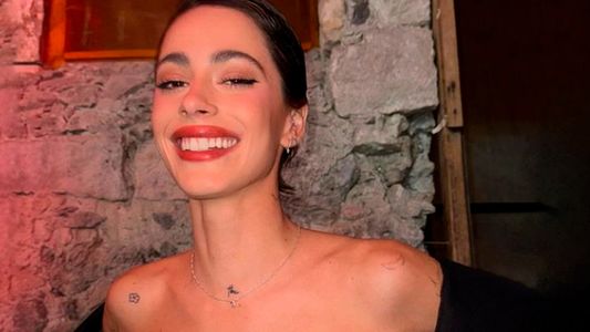Las impactantes fotos de Tini Stoessel luciendo una bikini diminuta en su viaje por Italia