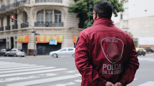 Un efectivo de la Policía de la Ciudad de tan solo 23 años se suicidó tras la derrota de Boca