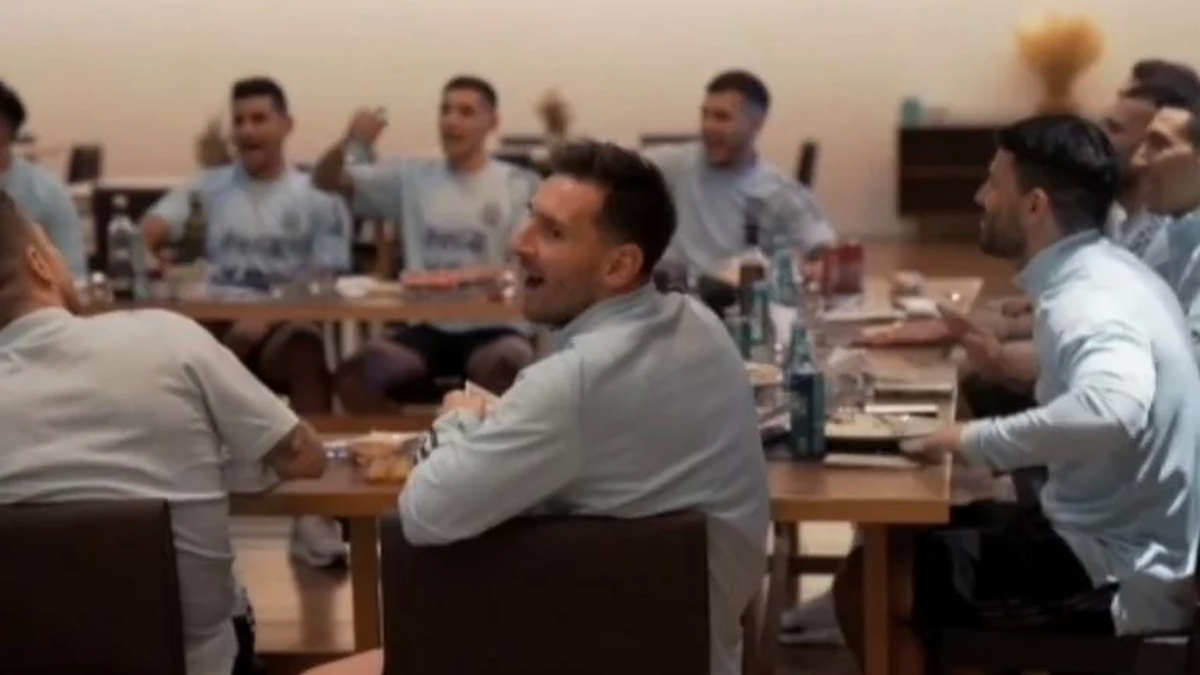¡Tremendo! El video inédito de Lionel Messi cantando Brasil decime qué se siente&nbsp;