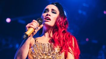 Ardiente show de Lali Espósito y el video del chape con Santi Maratea