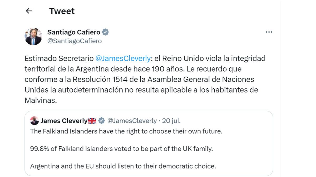 Cafiero cruzó al canciller británico para desmentir el supuesto derecho de los 