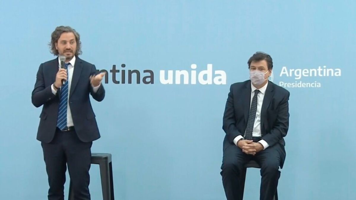Santiago Cafiero y Claudio Moroni dieron detalles del próximo aumento del Salario Mínimo. Foto: Archivo.