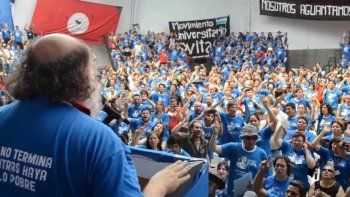 Para resistir a La Cámpora, el Movimiento Evita se fusiona con Barrios de Pie en un gran polo piquetero oficialista