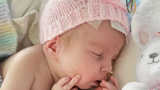 La dramática decisión de Italia para intentar salvarle la vida a una beba