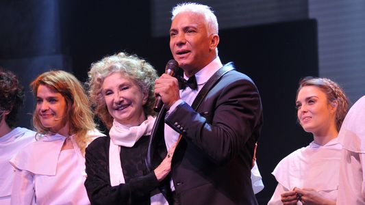 Los famosos que asistieron al estrenó el musical Franciscus: todas las fotos