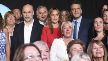 Massa quiere volver al centro de la escena: fotos con Alberto y la oposición y el curioso deadline de su partido