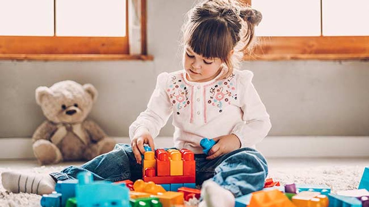 Ideas de regalos: juegos de construcción, para fomentar la imaginación y la resolución de problemas lógicos.