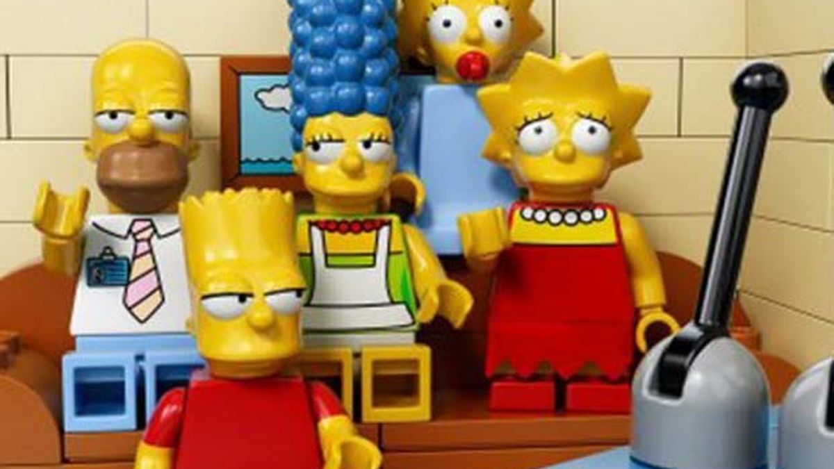 Los Simpsons” salen a la calle en versión muñecos Lego