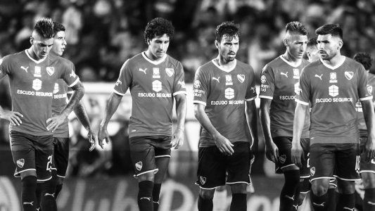 A ver si se dan cuenta, esto es Independiente: los hinchas estallaron contra los jugadores