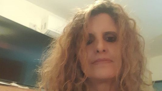 Encuentran a una docente atada, ahorcada y amordazada: la hipótesis de los investigadores