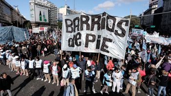 El Gobierno recibió a referentes de organizaciones piqueteras: no hubo acuerdo y acamparán por 48 horas en la 9 de Julio