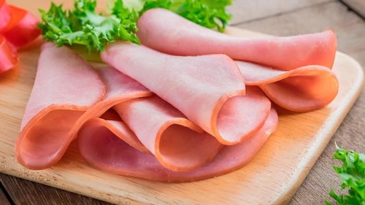 Por qué aparece una baba en el jamón cocido, qué significado tiene y cómo prevenirla