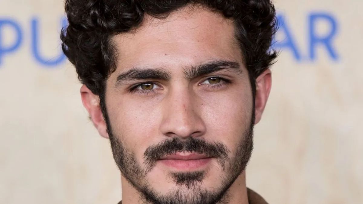 El Chino Darín arrasa en Netflix con la mejor serie española y tan solo ...