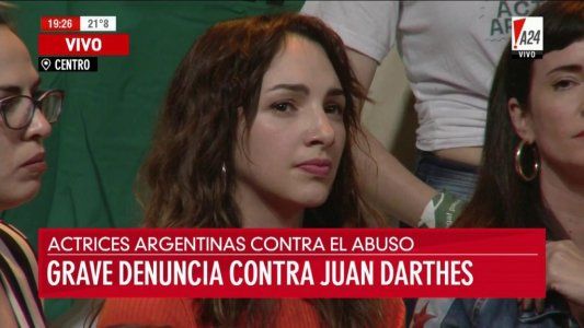 Acusan a Juan Darthés de haber violado a una actriz cuando tenía 16 años