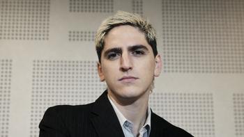 Enzo Aguilar vivió un dramático incendio en su casa y escapó entre el humo: El fuego venía...