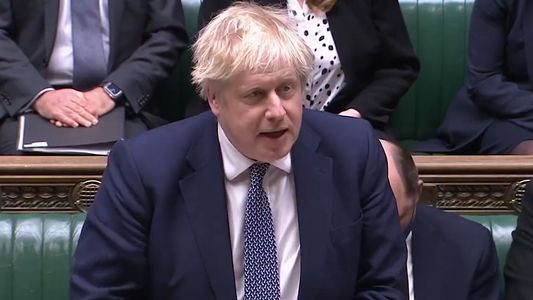 Boris Johnson al límite: investigan los detalles de su fiesta de cumpleaños