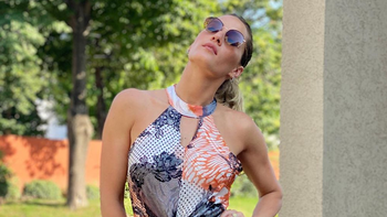 A Mica Viciconte casi se le ve todo en la previa de móvil en Carlos Paz