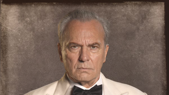 Treces sospechosos y una muerte: la serie de José Coronado en Netflix que apunta a romper récords