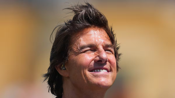 Tom Cruise brilla en Netflix en un filme que amenaza con la llega desde las profundidades de la Tierra