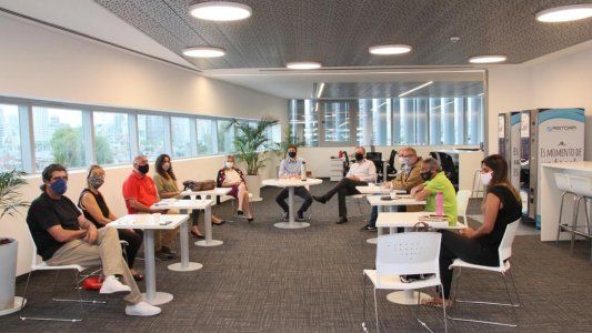 Tras una primera reunión con los gremios docentes, en CABA ratificaron que el 17 de febrero arrancan las clases presenciales